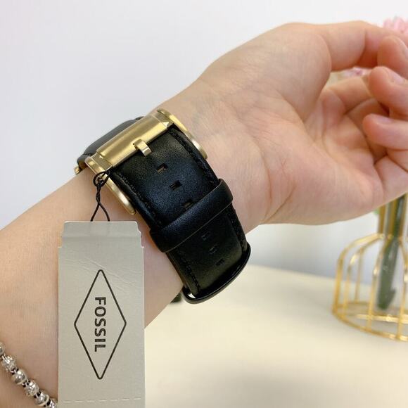 Fossil BQ2823 Flynn Chronograph Black Leather Watch - Picture 3 of 8